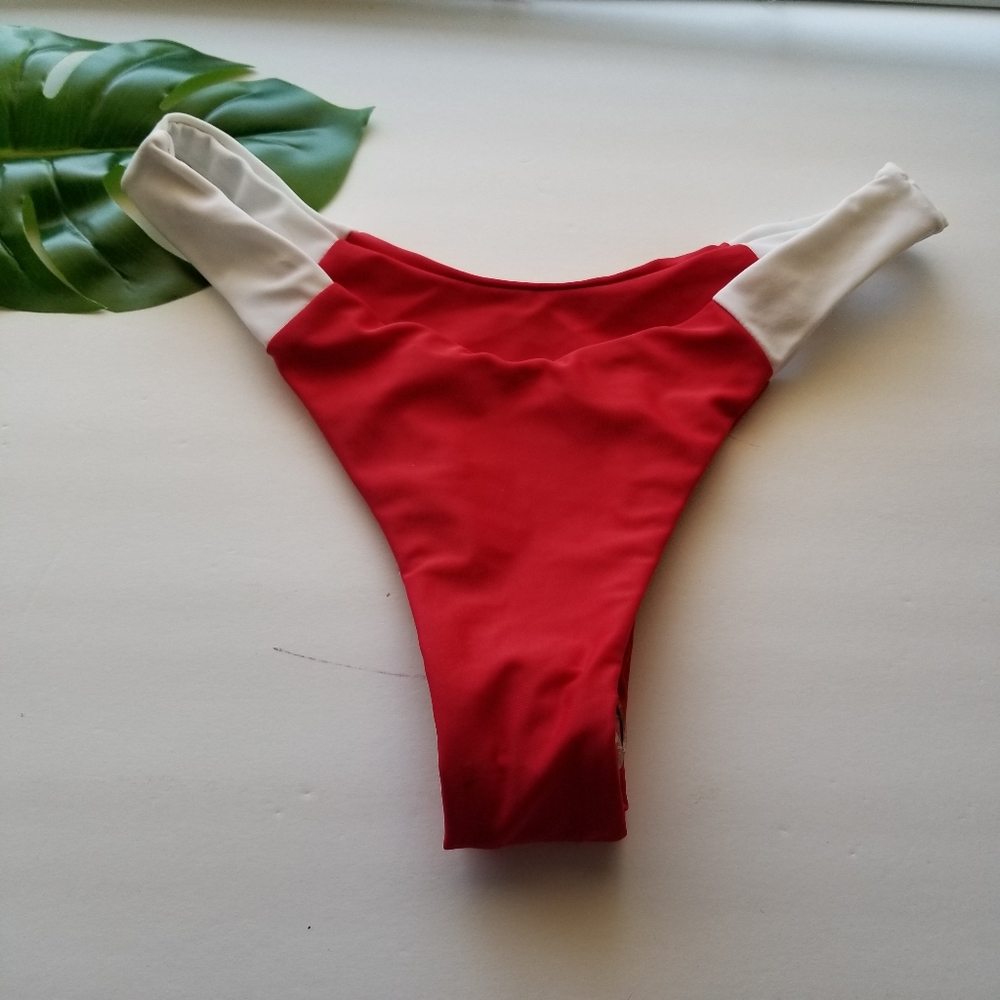 BIKINI RED/WHITE SZ,SMALL